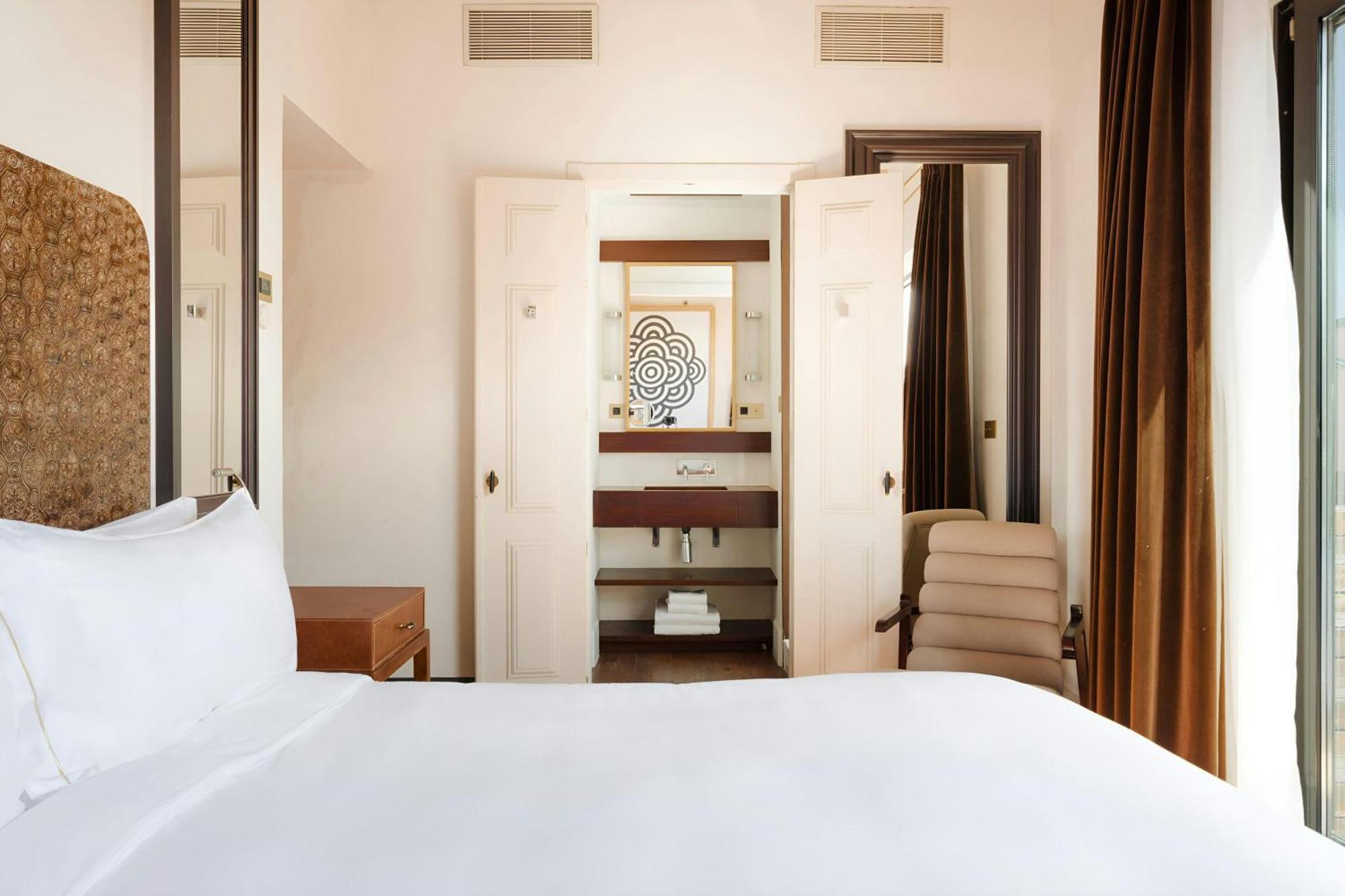 Do Placa Reial Gothic Quarter, Sonder By Marriott Bonvoy 5*